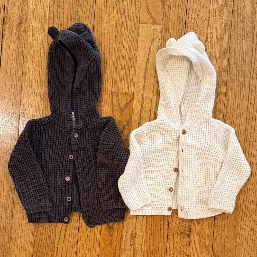 Carter's Grey and White Knit Hooded Cardigans Size 12 months GUC